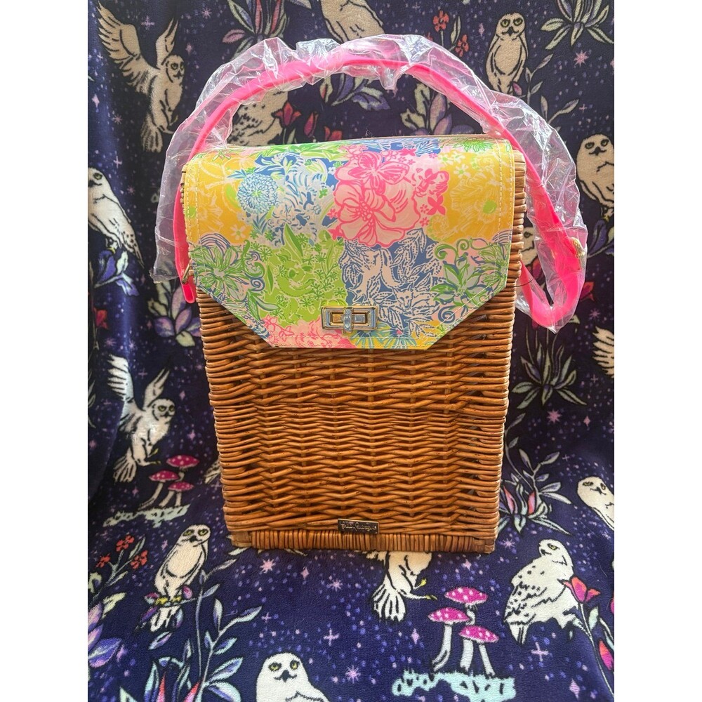 Lilly Pulitzer Wicker Rattan Wine/ Picnic Basket Tote Bag Cheek To Cheek Print